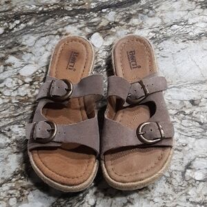 Born taupe suede buckle sandals Sz 8
